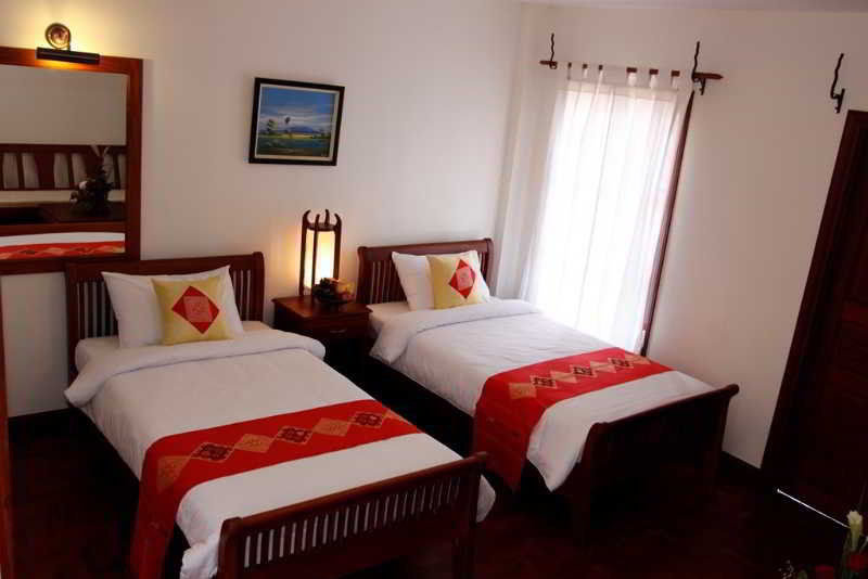 Avilla Phasouk Hotel Vientiane Buitenkant foto