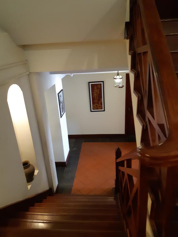 Avilla Phasouk Hotel Vientiane Buitenkant foto